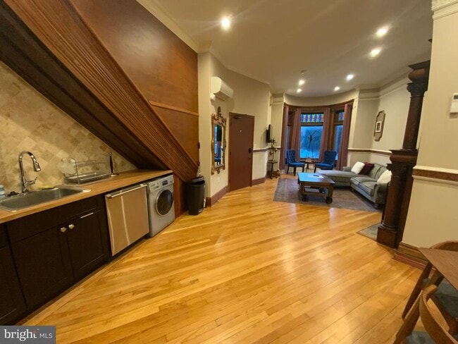 Building Photo - 1837 16th St NW