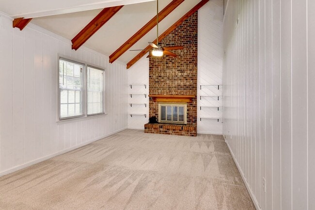 Building Photo - Cute Two Story With Nice Upgrades