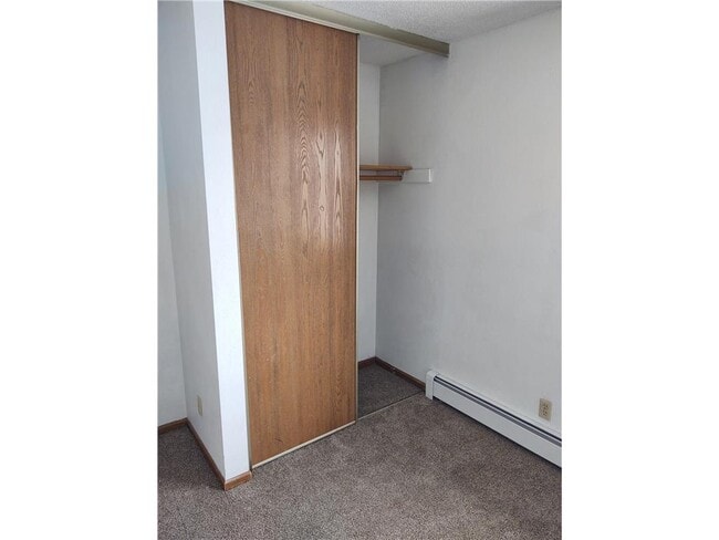 Building Photo - 222 6th St SW