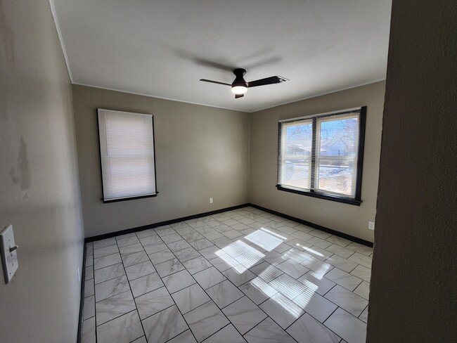 Building Photo - 3117 SW 37th St