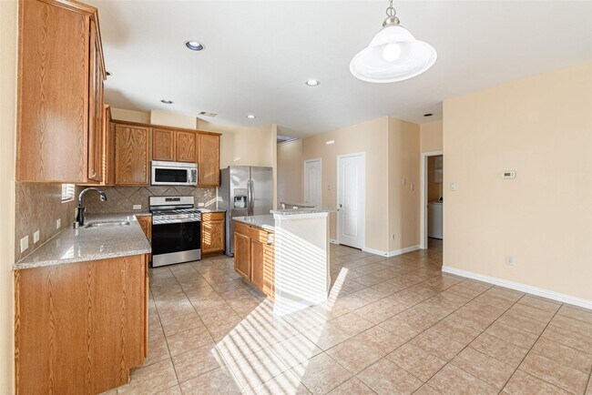 Building Photo - 9919 Kendahlwood Ln