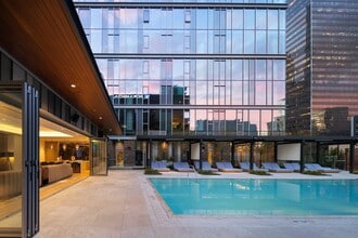 Building Photo - Figueroa Eight