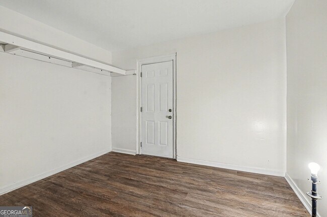 Building Photo - 2505 Shiloh Dr