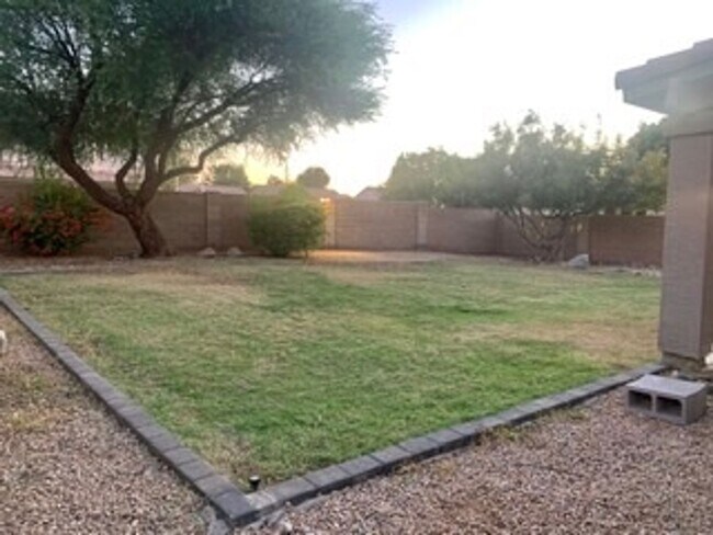 Building Photo - COMING SOON!! LOCATION! LOCATION! LOCATION! LOVELY 3 BEDROOM, 2.0 BATH SINGLE FAMILY HOME!