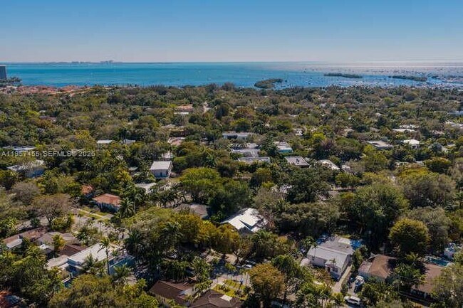 Building Photo - 2330 Overbrook St