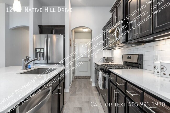 Building Photo - 12437 Native Hill Dr