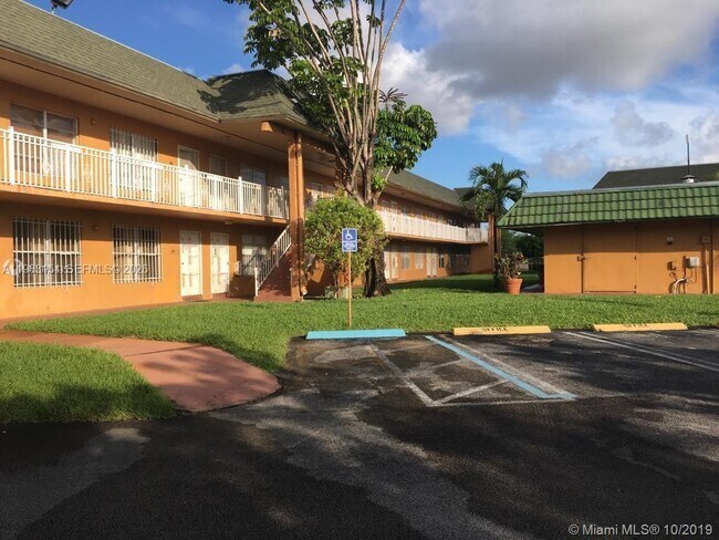 Building Photo - 251 NW 177th St