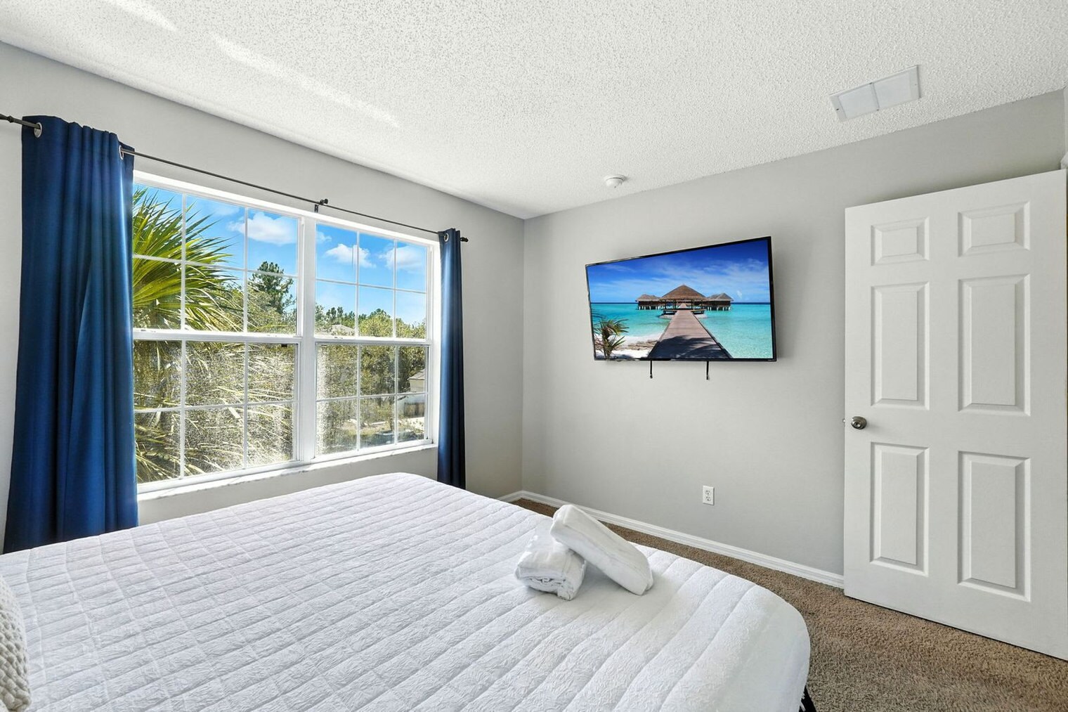 Building Photo - 137 Madiera Beach Blvd