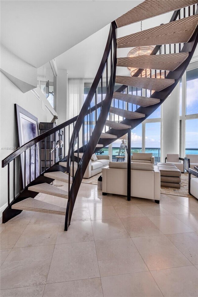 Building Photo - 1643 Brickell Ave