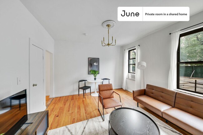 Building Photo - Room in Shared 3 bed/1 bath home in Hamilton Heights