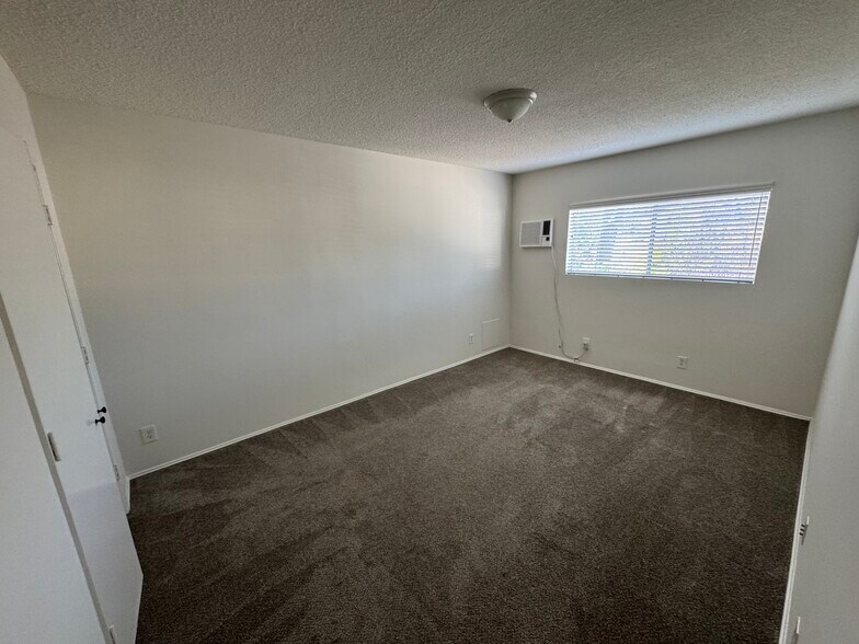Building Photo - 4230 Gentry Ave