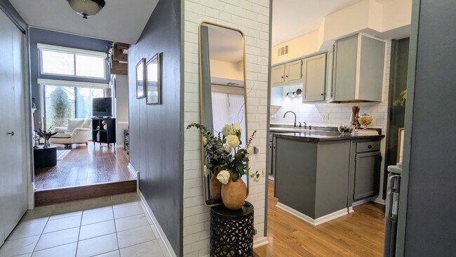 Building Photo - 64 Michigan Ct