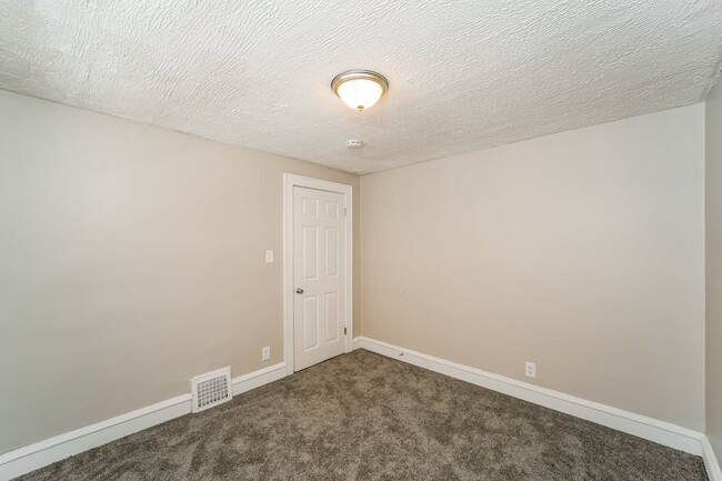 Building Photo - 3270#B North 36th Street, 53216; #1612761 ...