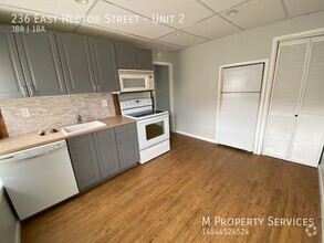 Building Photo - Spacious 3-Bedroom, 1 Bathroom Apartment i...