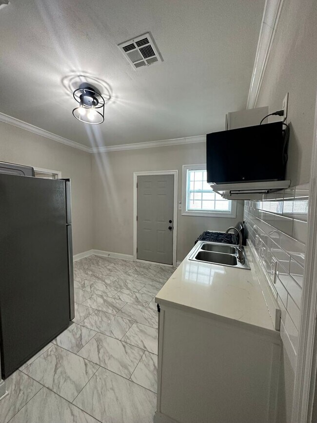 Building Photo - Rental in Bayou St. John Neighborhood