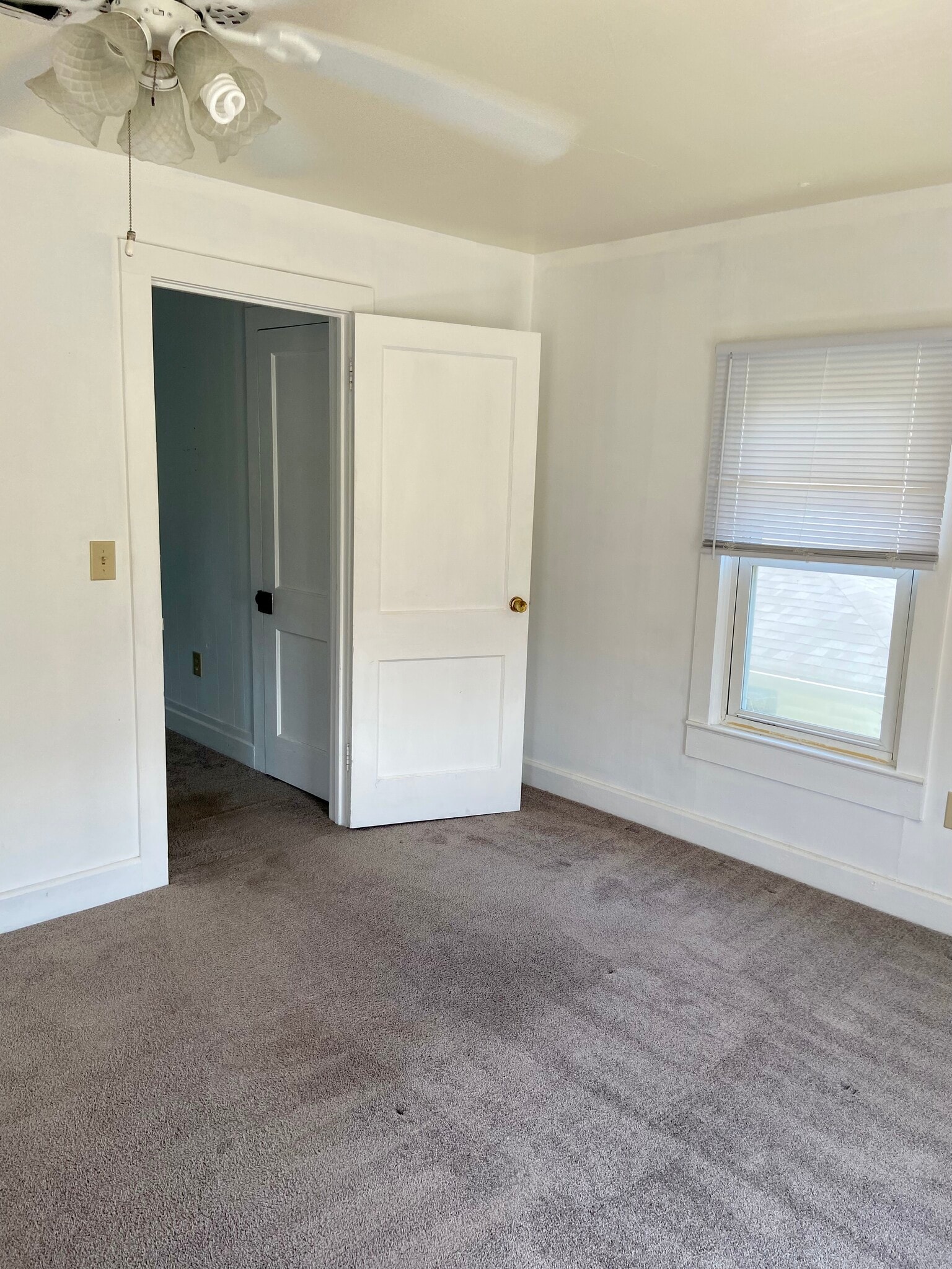 Bedroom - 107 Jackson St