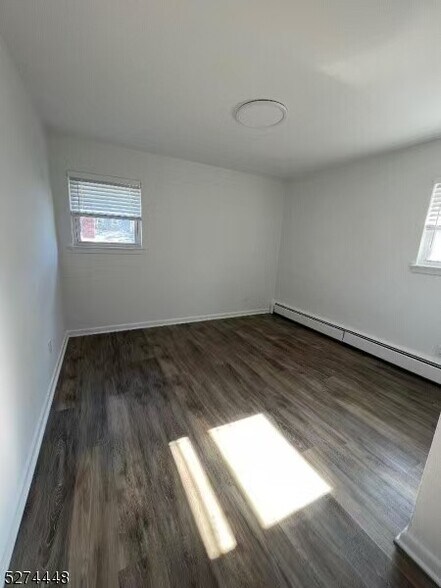 Building Photo - 1432 13th St