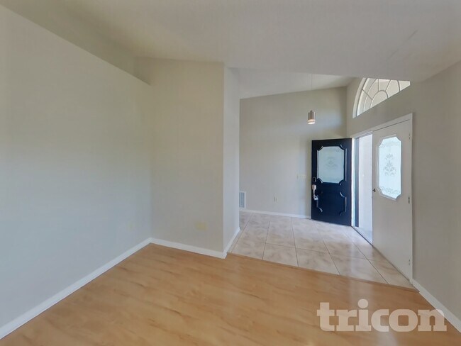 Building Photo - 14638 Coronado Dr