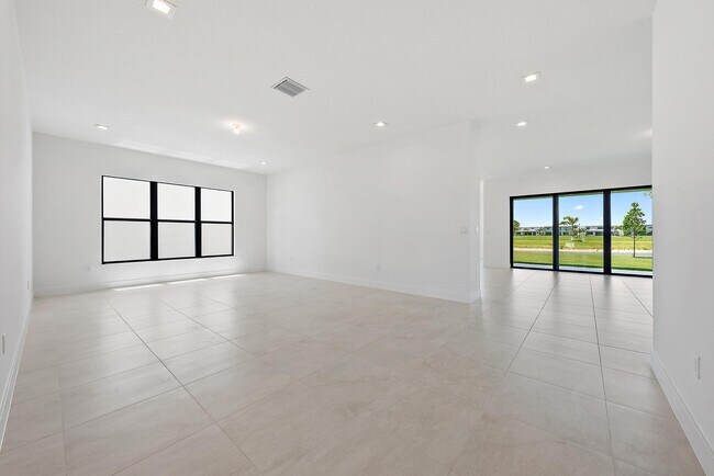 Building Photo - 20471 Southernwood Ave