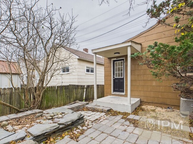 Building Photo - Charming 2 Bed, 1 Bath Home in York, Pa!