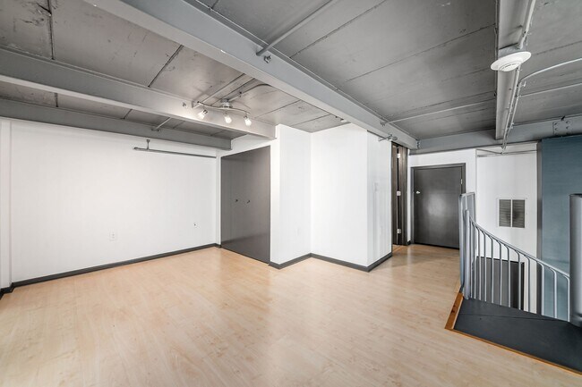 Building Photo - 110 N 3rd St