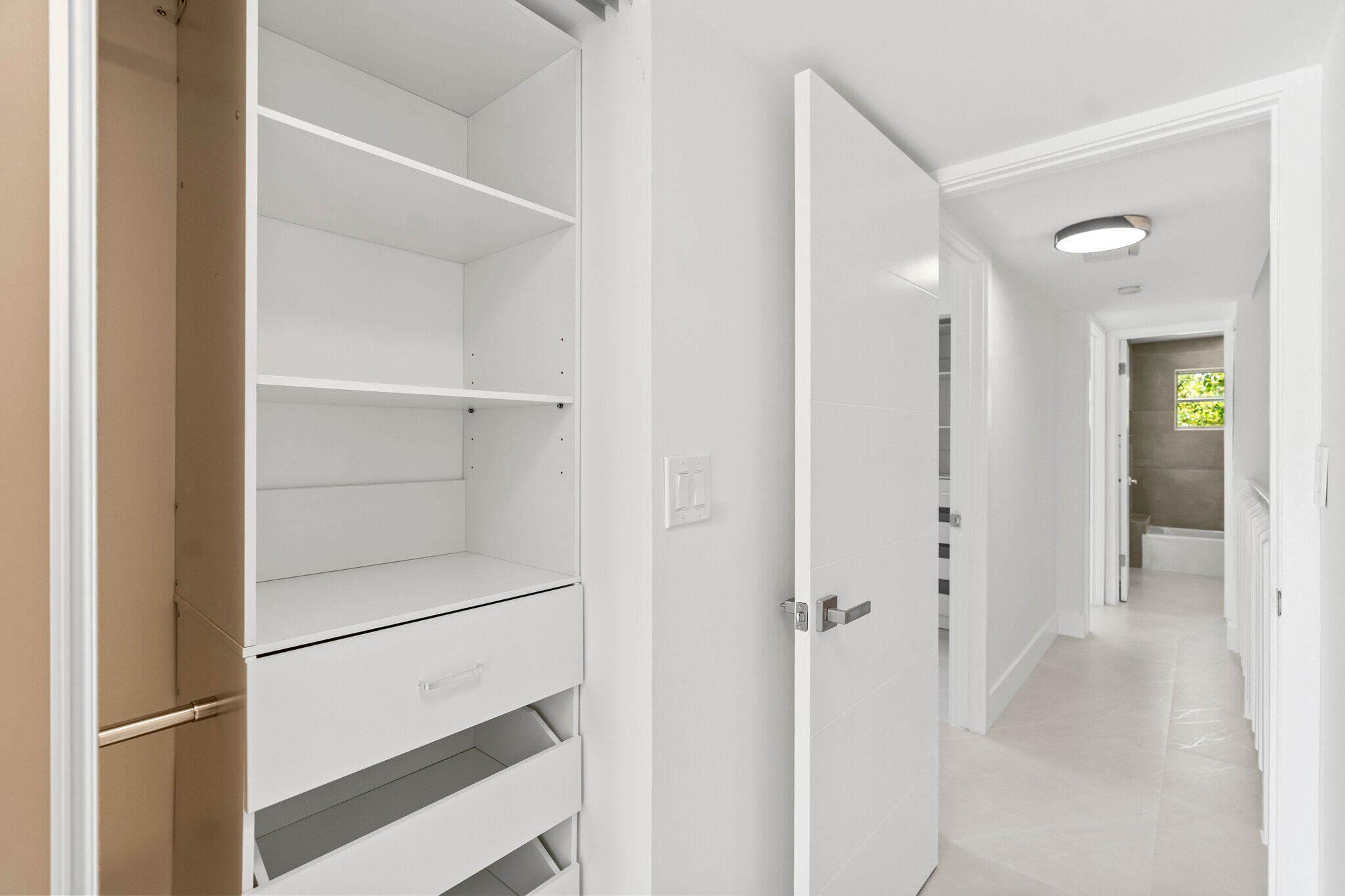 Building Photo - 3597 SW 17th St