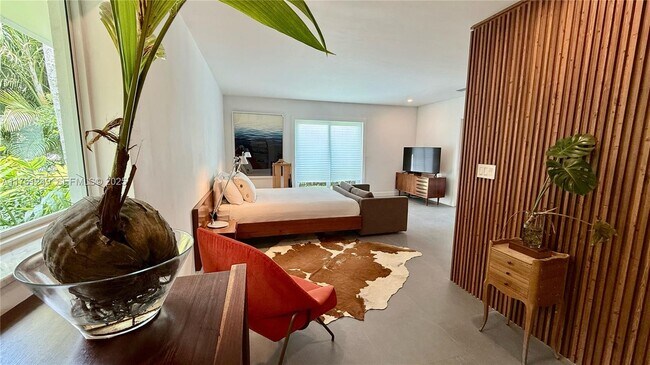 Building Photo - 14605 SW 75th Ave