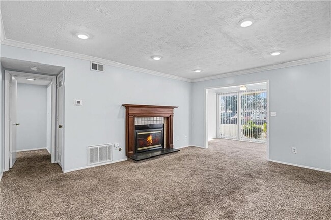 Building Photo - 1603 Augusta Dr