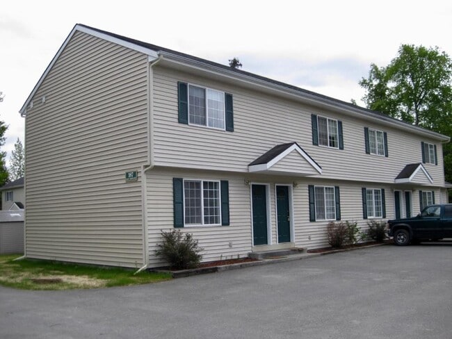 Building Photo - Tiara Apartments (Unfurnished) - Soldotna