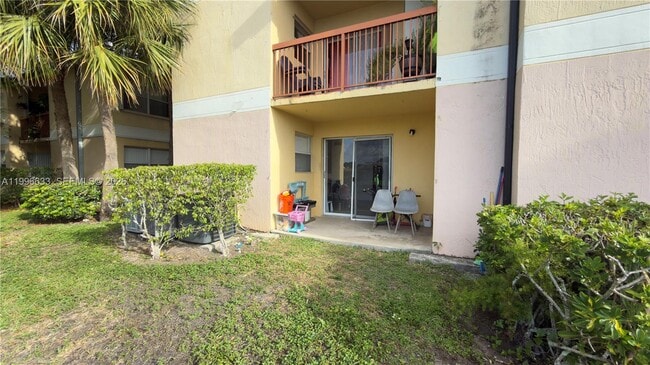 Building Photo - 7610 Westwood Dr