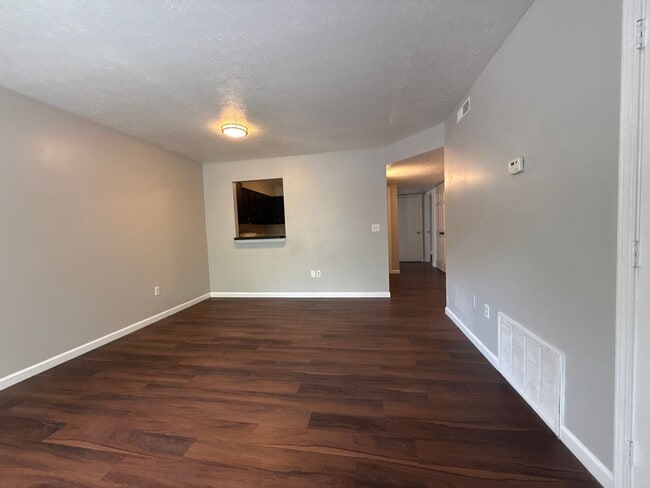 Building Photo - 2702 Greenwood Ave