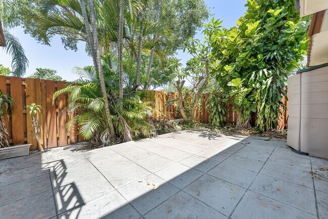 Building Photo - 3308 Spanish Wells Dr