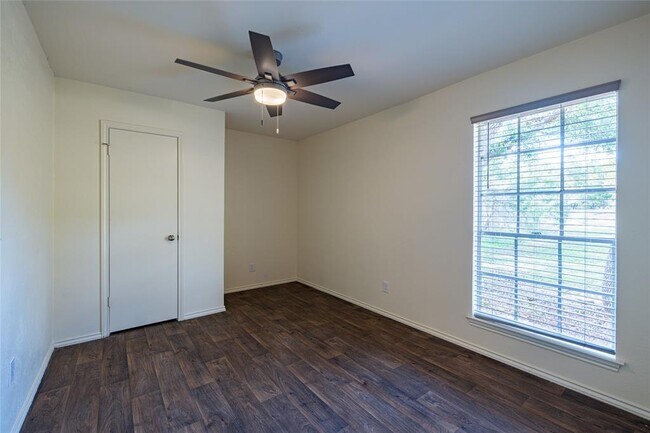 Building Photo - 9848 Weir Lp Cir