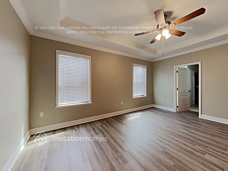 Building Photo - 7526 39th Ave E