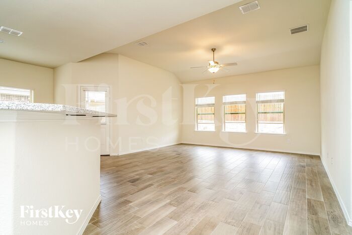 Building Photo - 1045 N Churchill Dr