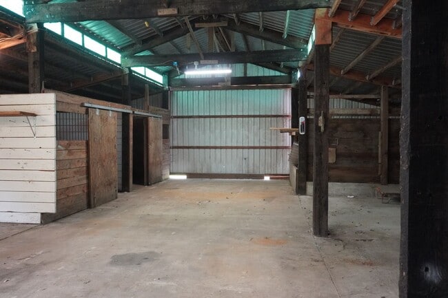 Building Photo - 23217 NE 92nd Ave