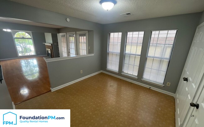 Building Photo - 8265 Cedar Chest Dr