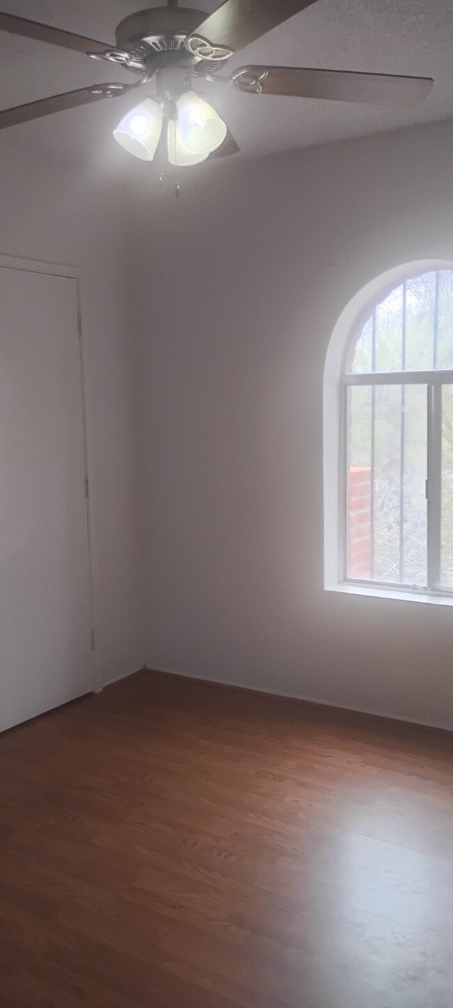 Building Photo - 3535 E Guthrie Mountain Pl