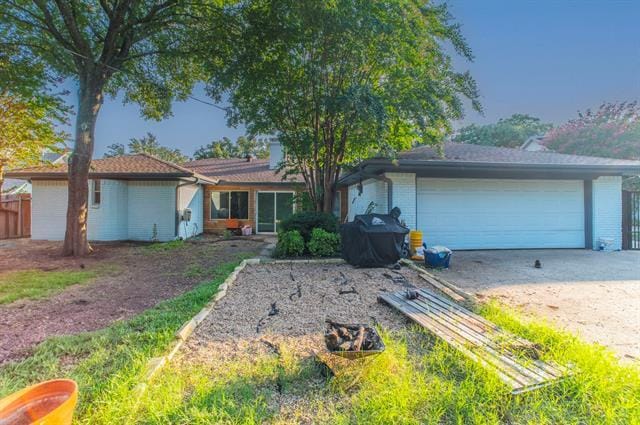 Building Photo - 2605 Briarwood Dr