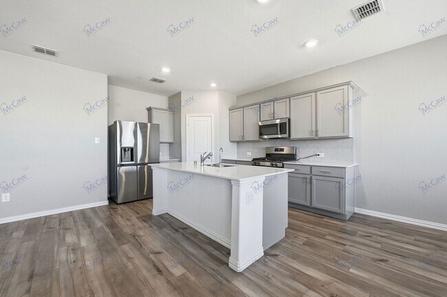 Building Photo - 2528 Starwater Dr