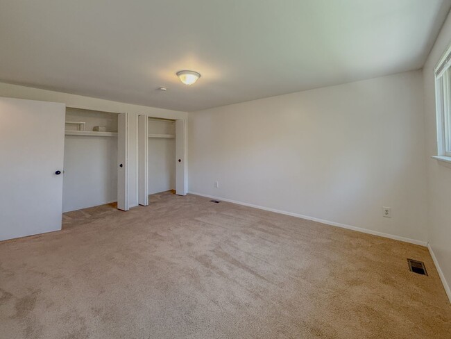 Building Photo - Welcome Home