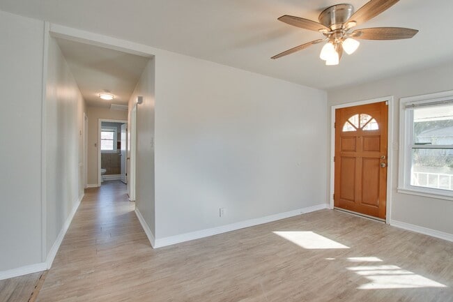 Building Photo - 1715 Chester St NW