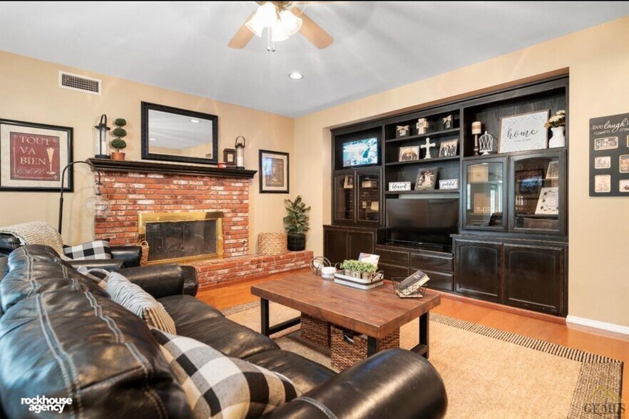 Building Photo - 8901 Omeara Ct
