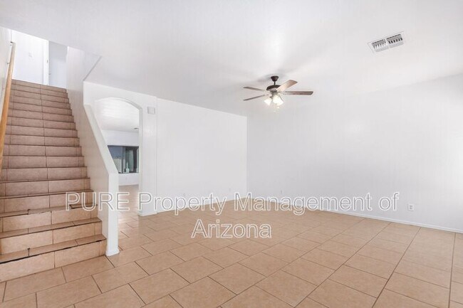 Building Photo - 322 S 116th Ave