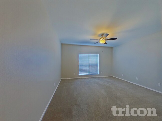 Building Photo - 1081 Treehouse Ln