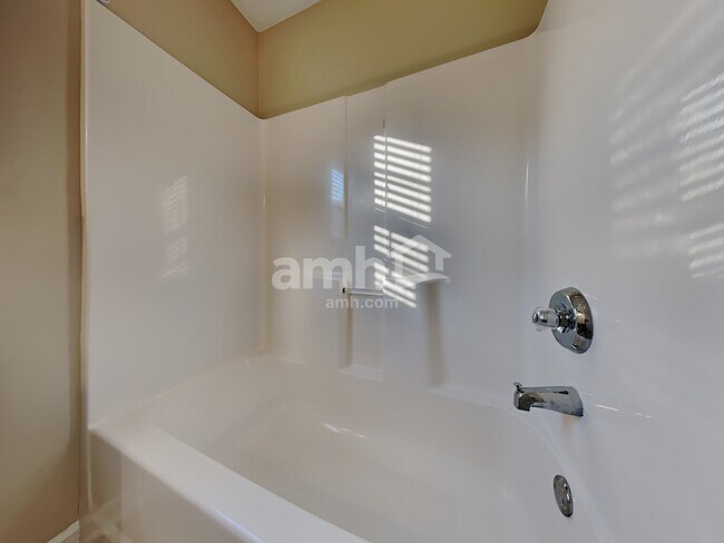 Building Photo - 2713 Bending Elm Dr