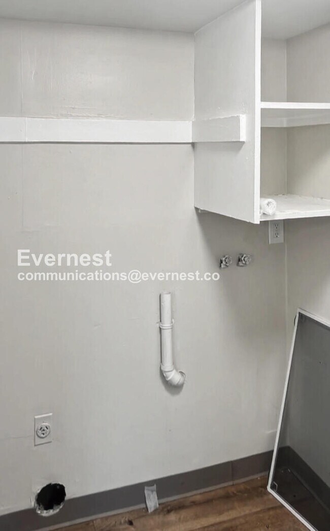 Building Photo - 972 Concord Ave