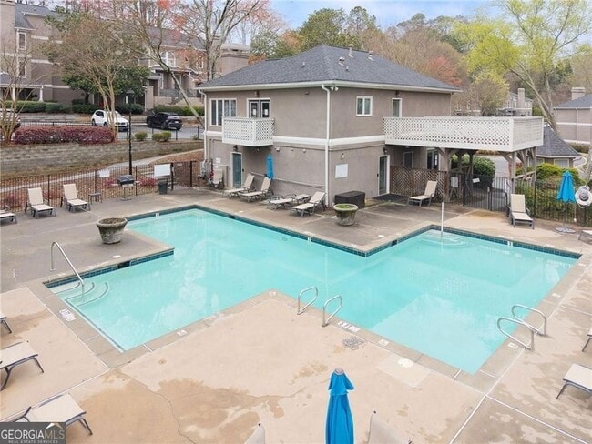 Building Photo - 13 Normandy Ct