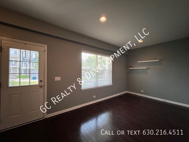 Building Photo - 54 Lakeview Pl