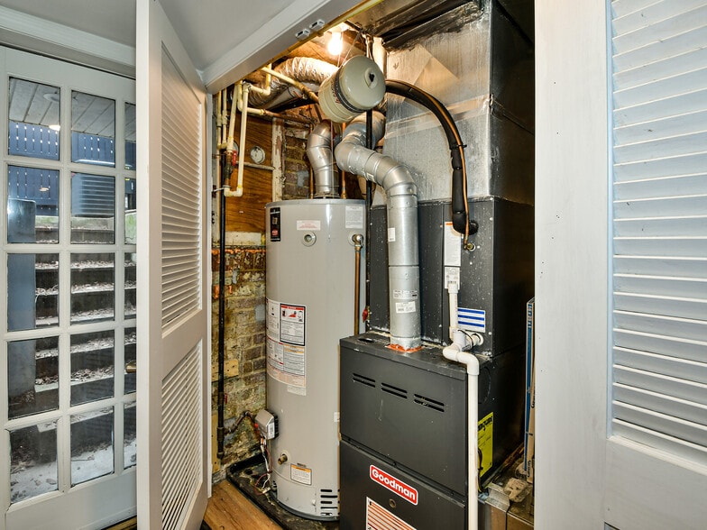 Building Photo - 3415 13th St NW